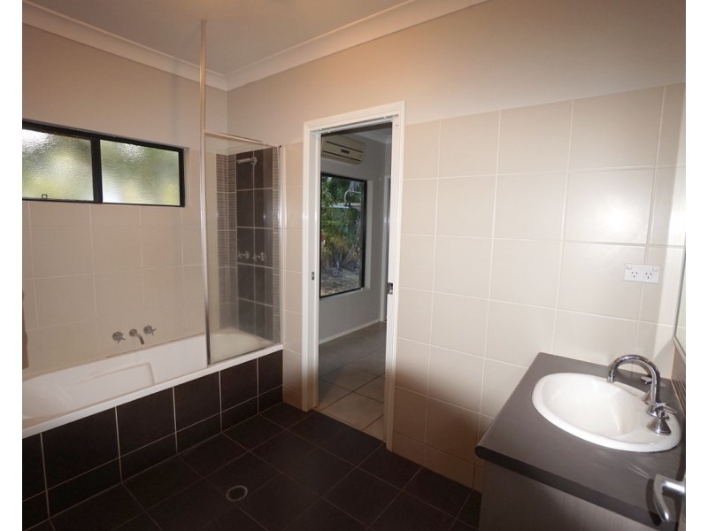 3B Rosario Close, Mareeba QLD 4880