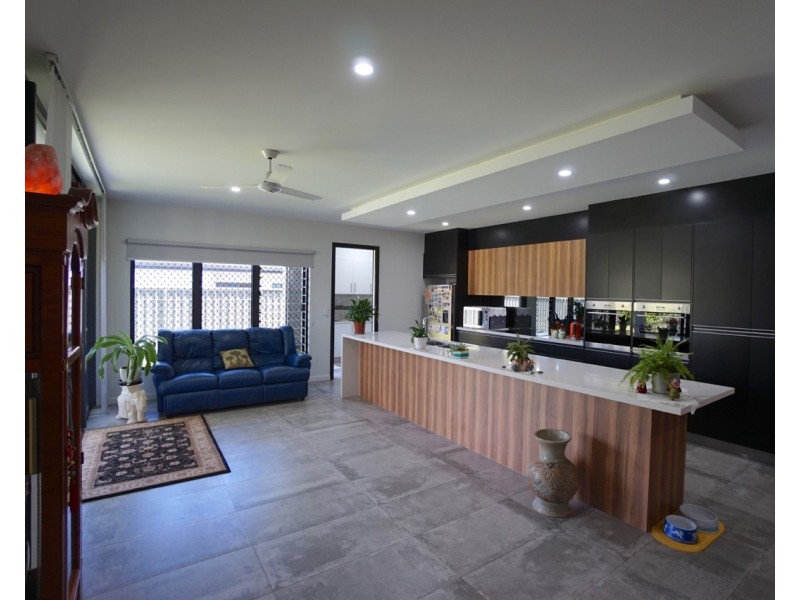 11 Jannali Court, Mareeba QLD 4880