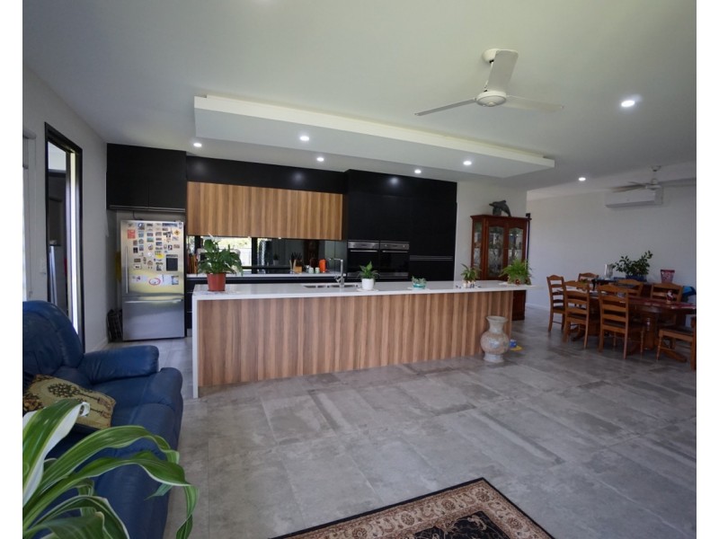 11 Jannali Court, Mareeba QLD 4880