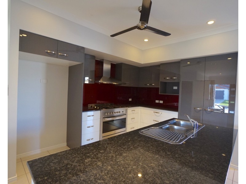 7 Wren Close, Mareeba QLD 4880