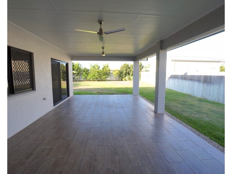 7 Wren Close, Mareeba QLD 4880