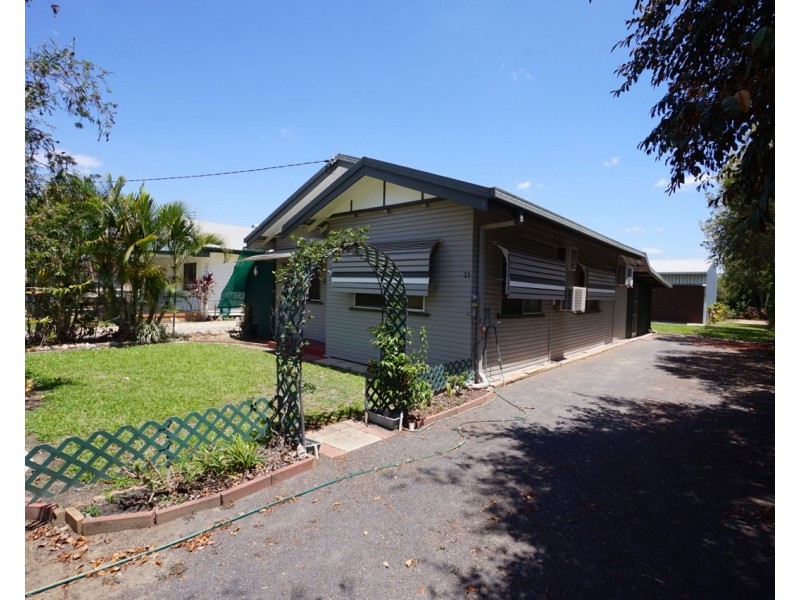 33 Robins Street, Mareeba QLD 4880