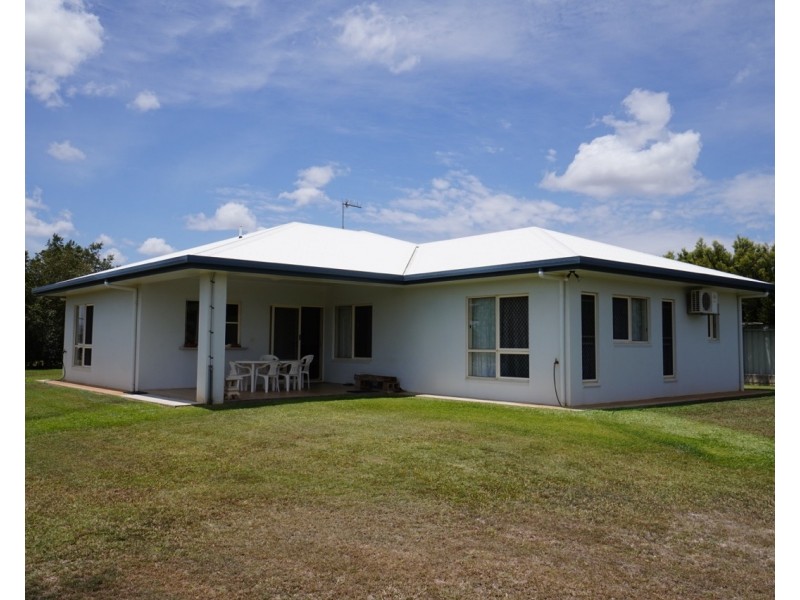 4 Joan Crescent, Mareeba QLD 4880