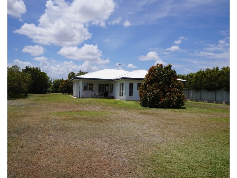 4 Joan Crescent, Mareeba QLD 4880