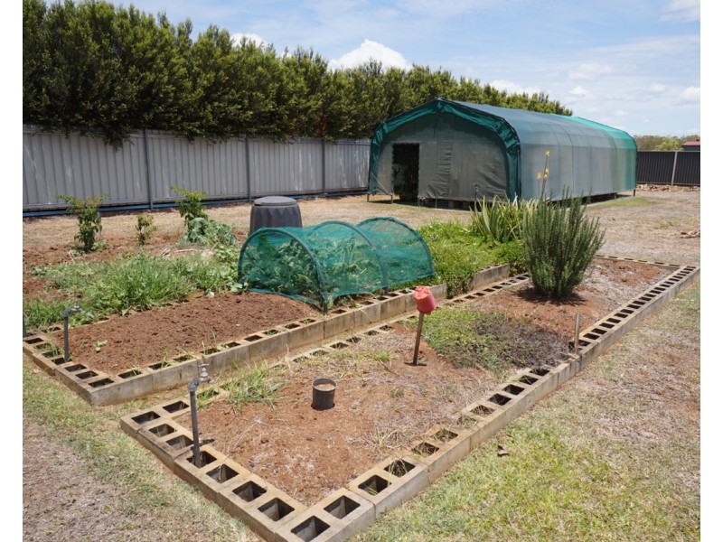 4 Joan Crescent, Mareeba QLD 4880