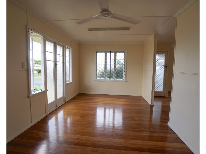 246 Walsh Street, Mareeba QLD 4880