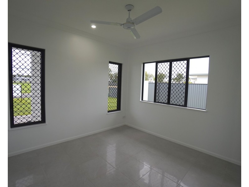 14 Dandaloo Close, Mareeba QLD 4880