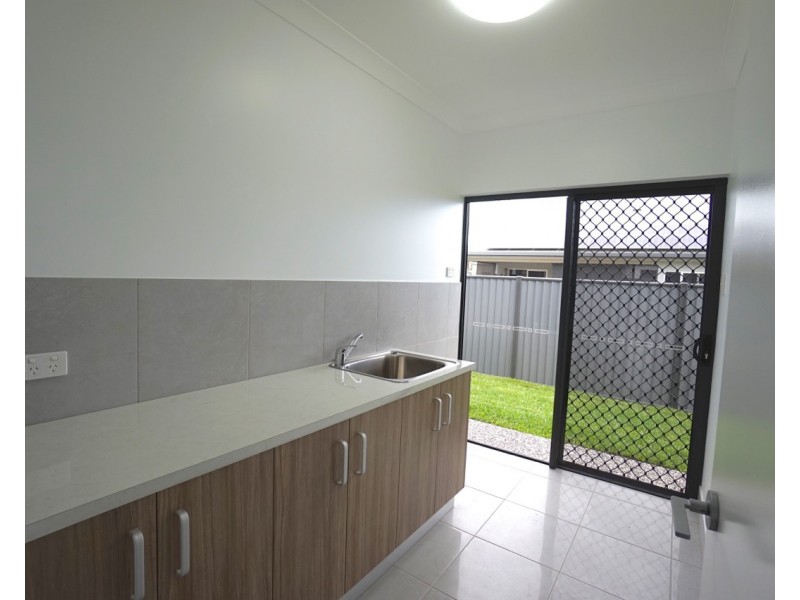 14 Dandaloo Close, Mareeba QLD 4880