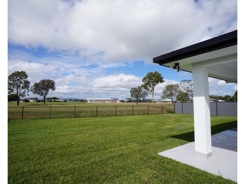 14 Dandaloo Close, Mareeba QLD 4880