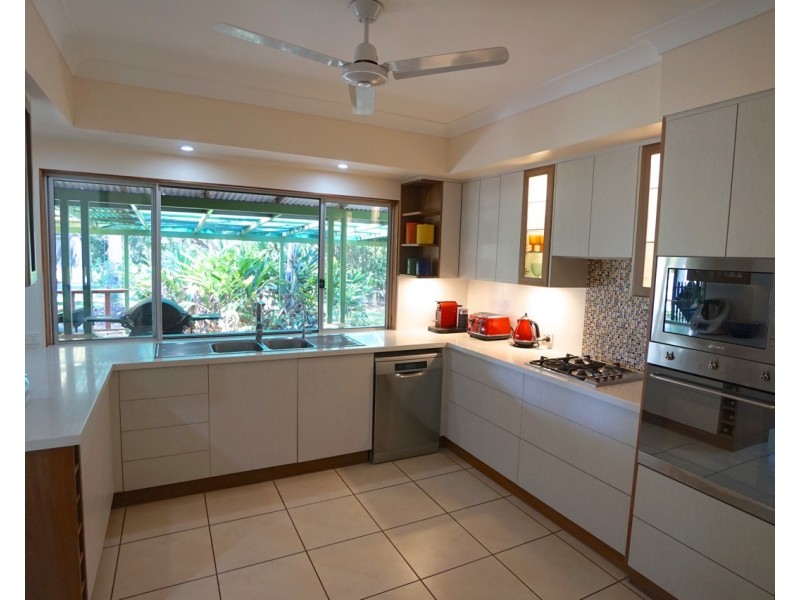 27 Shaban Close, Mareeba QLD 4880