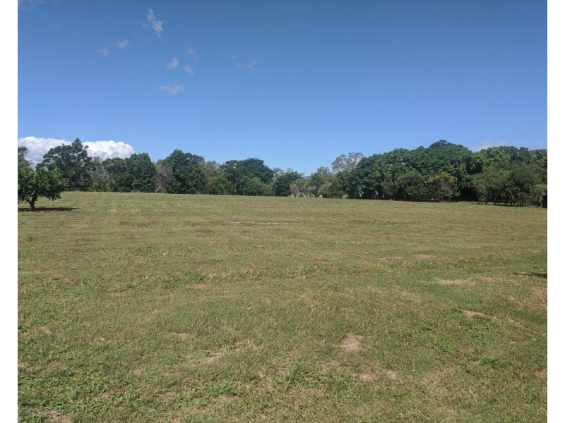 30 McGrath Road, Mareeba QLD 4880