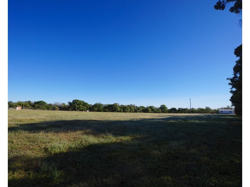 30 McGrath Road, Mareeba QLD 4880