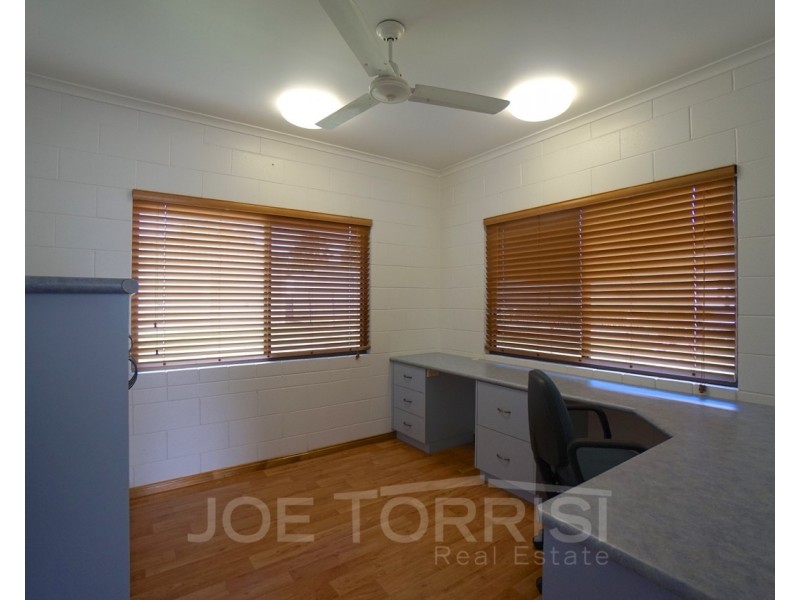 5 Rains Street, Mareeba QLD 4880