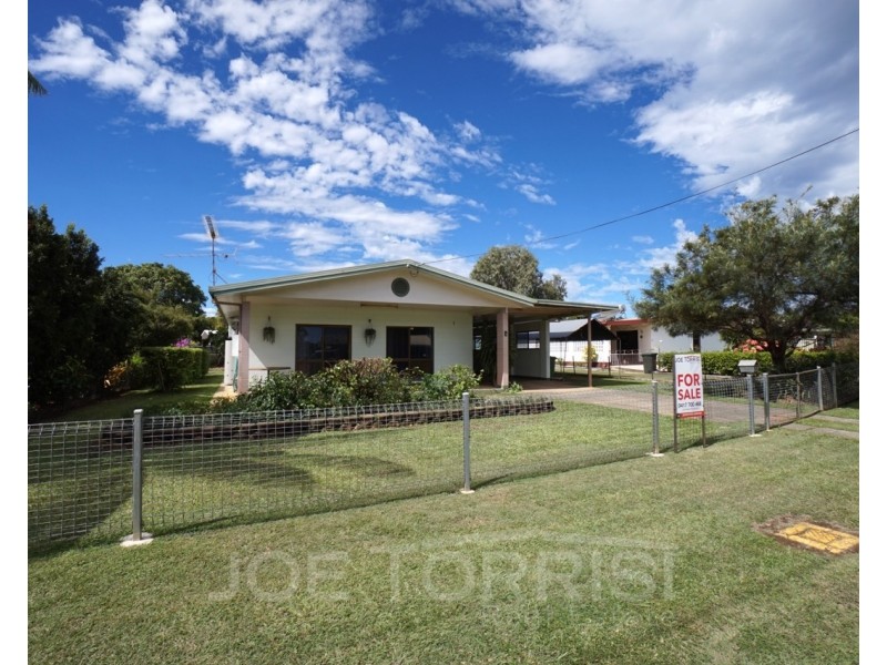 5 Rains Street, Mareeba QLD 4880