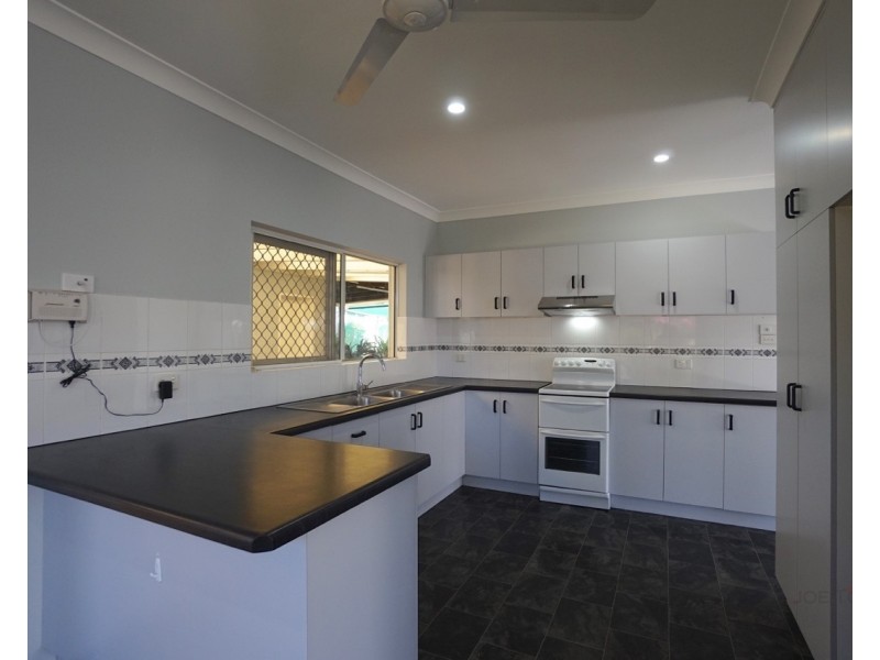 6 Seary Road, Mareeba QLD 4880