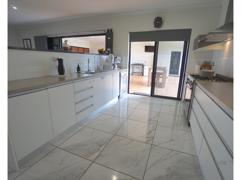 3 Wren Close, Mareeba QLD 4880