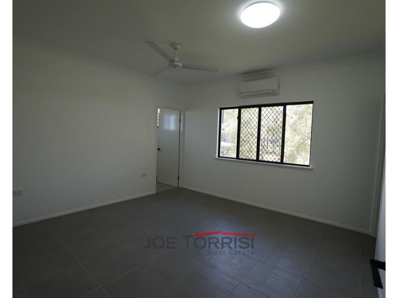 2 Yarrabee Close, Mareeba QLD 4880
