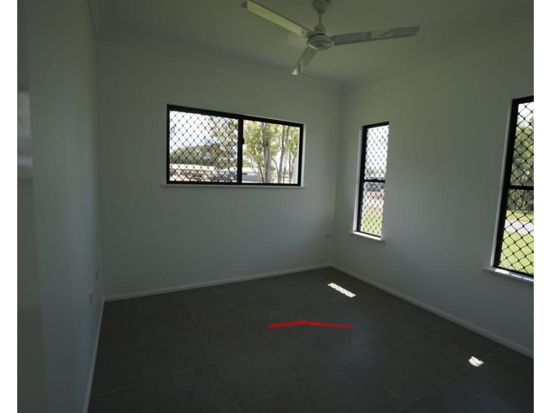 2 Yarrabee Close, Mareeba QLD 4880