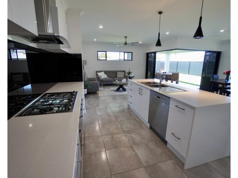 35 Karobean Drive, Mareeba QLD 4880