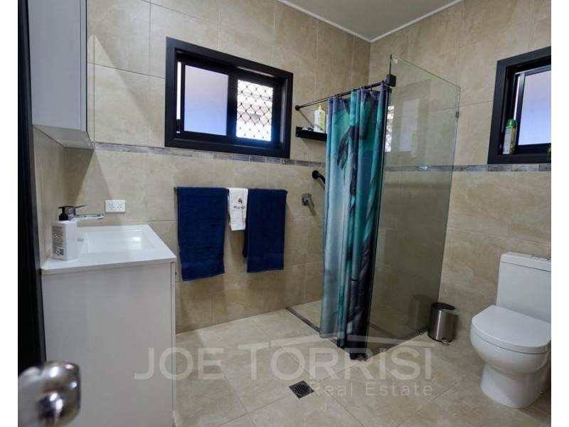 111 Blacks Road, Mareeba QLD 4880