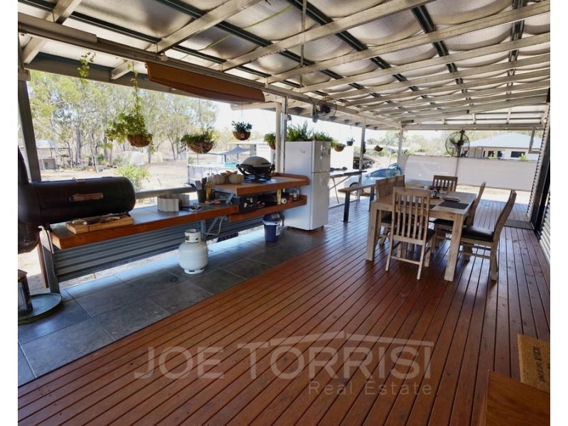 111 Blacks Road, Mareeba QLD 4880