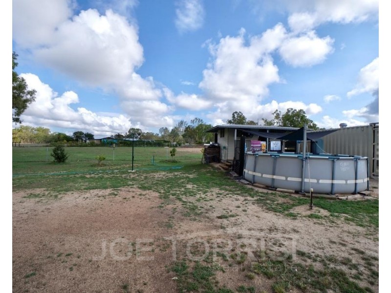 111 Blacks Road, Mareeba QLD 4880