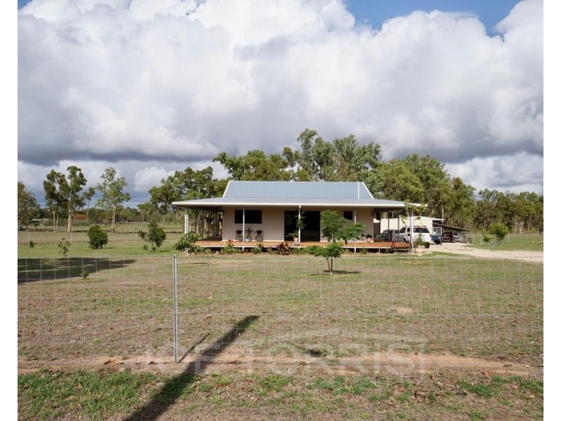 111 Blacks Road, Mareeba QLD 4880