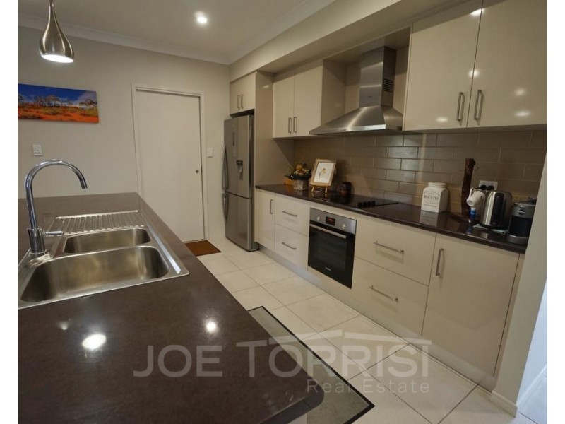13 Karobean Drive, Mareeba QLD 4880