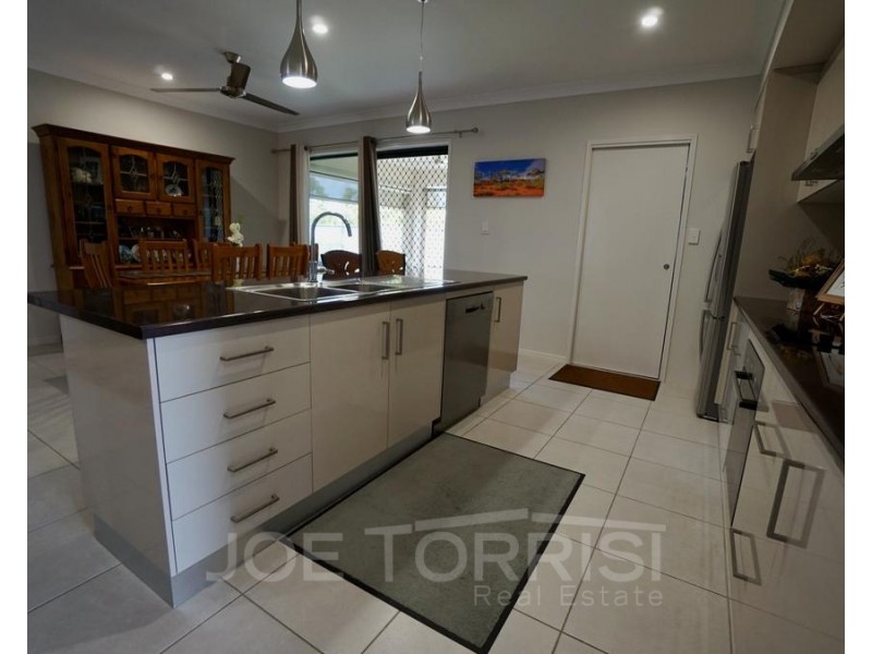 13 Karobean Drive, Mareeba QLD 4880