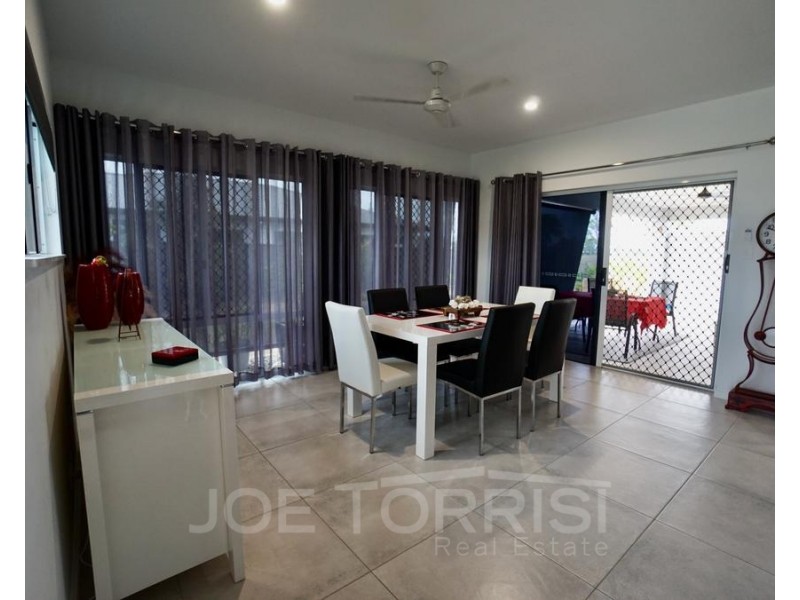 12 Dandaloo Close, Mareeba QLD 4880