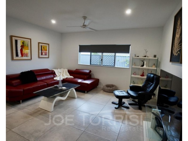 12 Dandaloo Close, Mareeba QLD 4880