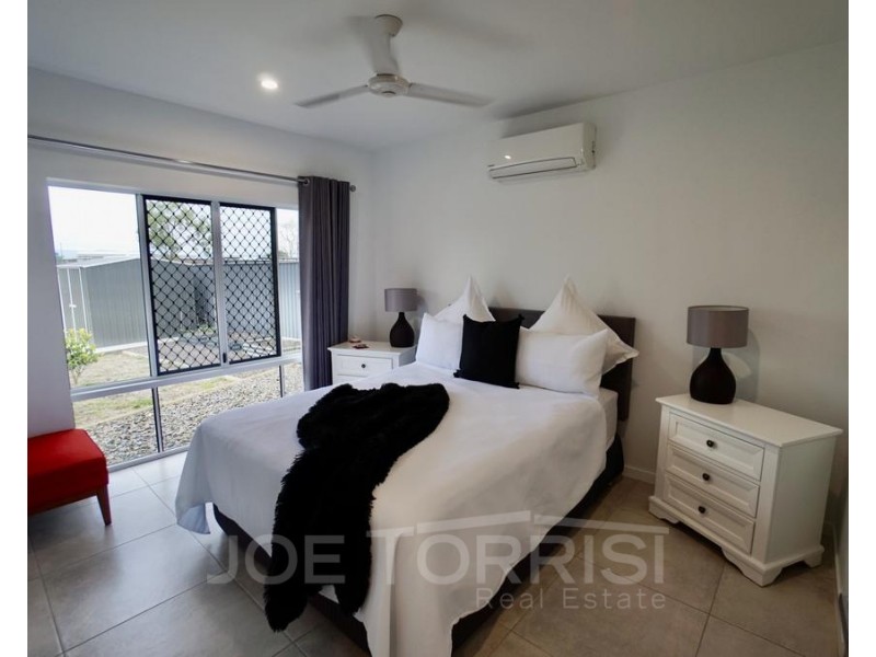 12 Dandaloo Close, Mareeba QLD 4880