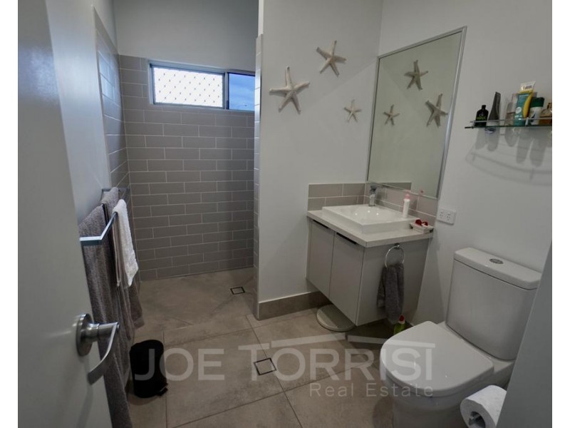 12 Dandaloo Close, Mareeba QLD 4880