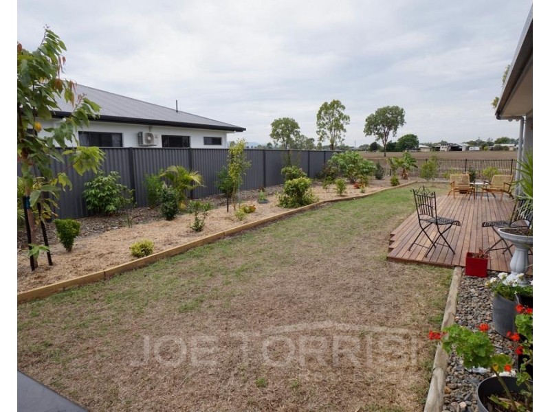 12 Dandaloo Close, Mareeba QLD 4880