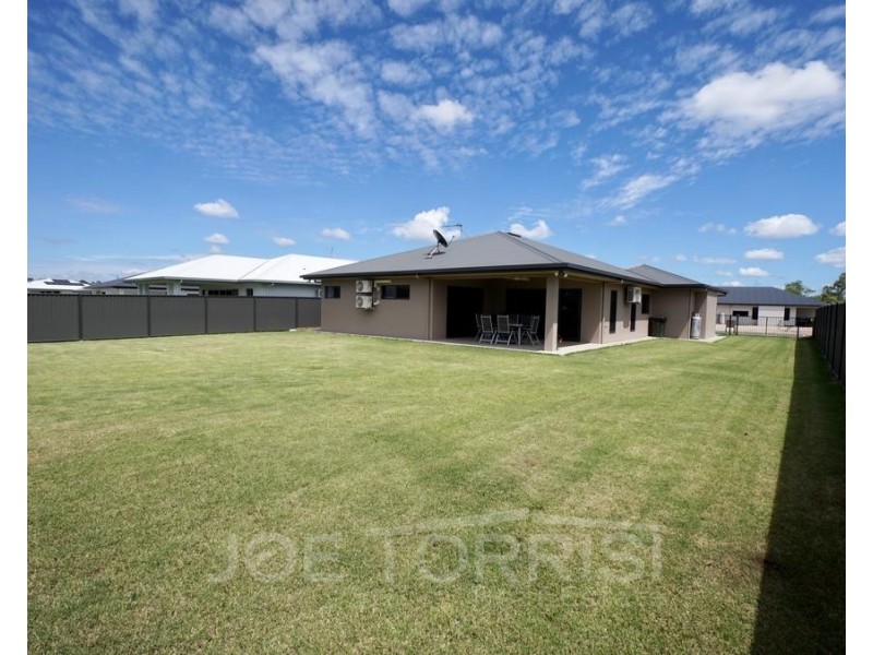 18 Dandaloo Close, Mareeba QLD 4880