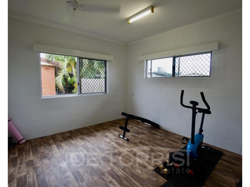 4 Lannoy Street, Mareeba QLD 4880