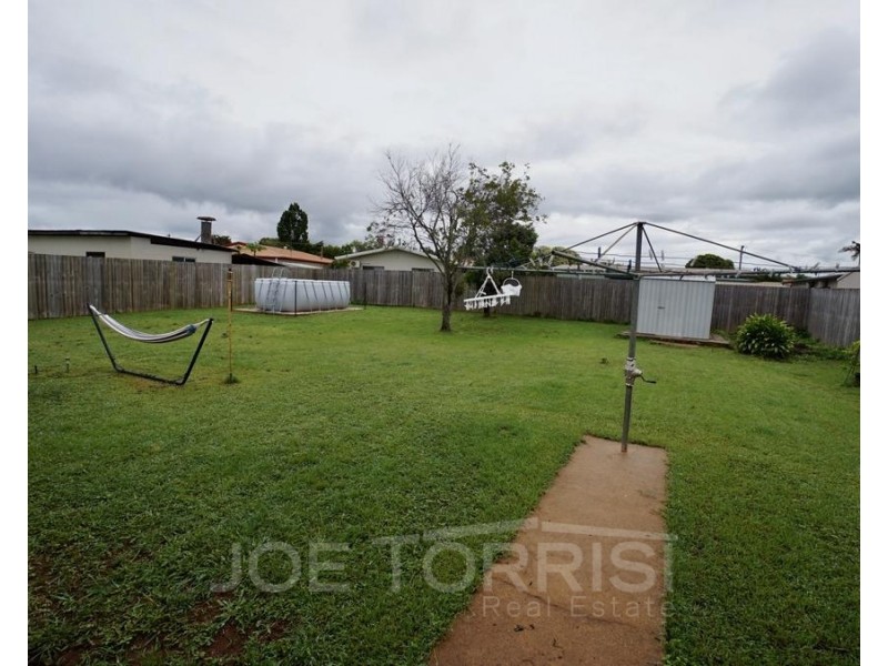 4 Lannoy Street, Mareeba QLD 4880