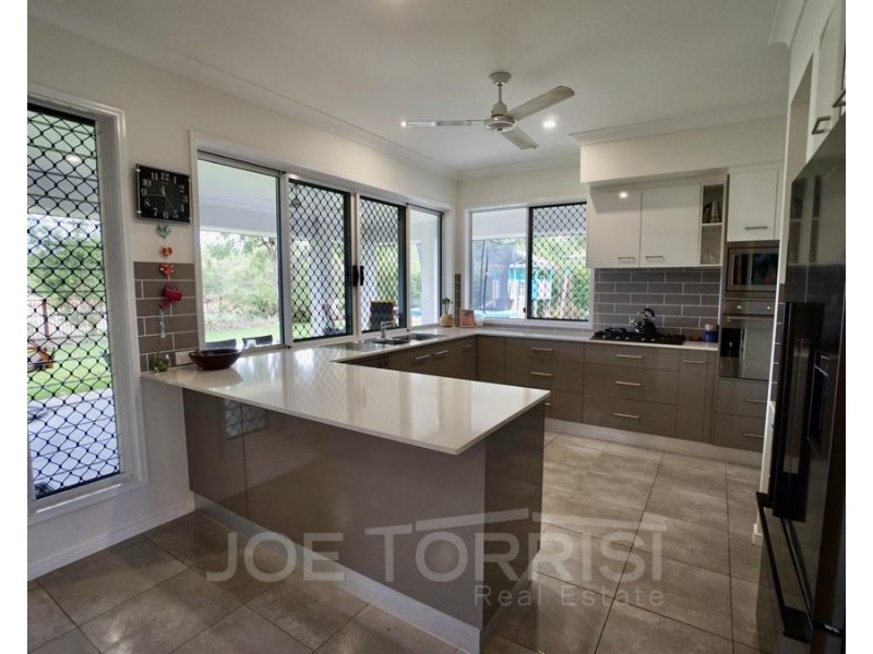 34 Amaroo Drive, Mareeba QLD 4880