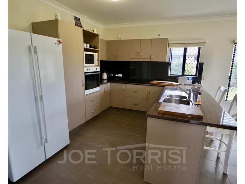 4 Eagle Close, Mareeba QLD 4880