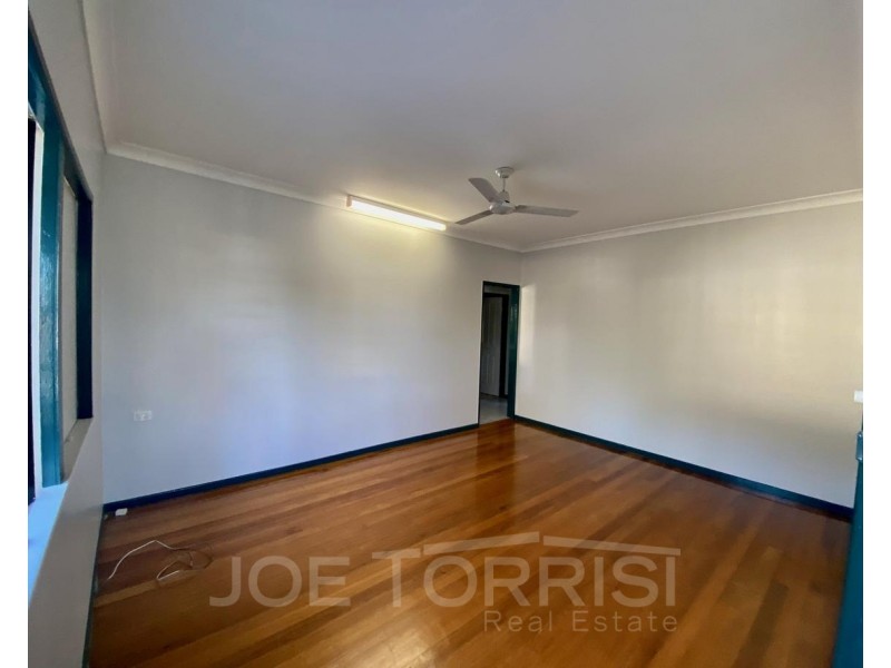 2 Dowie Street, Mareeba QLD 4880