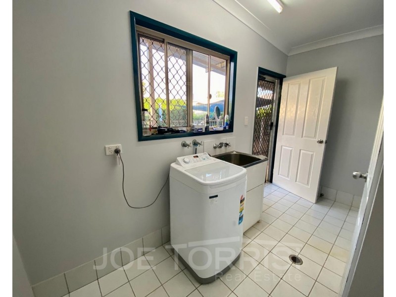 2 Dowie Street, Mareeba QLD 4880