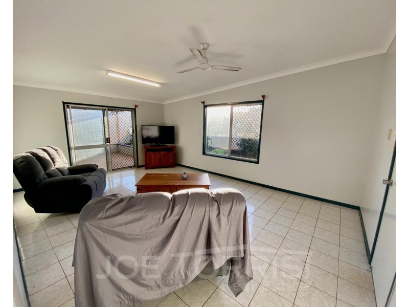 2 Dowie Street, Mareeba QLD 4880