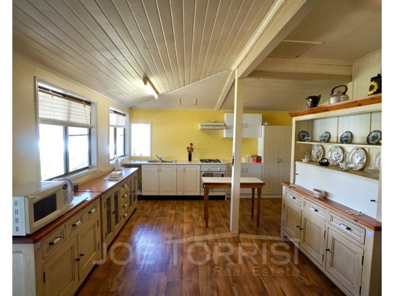 6 Molloy Street, Mareeba QLD 4880