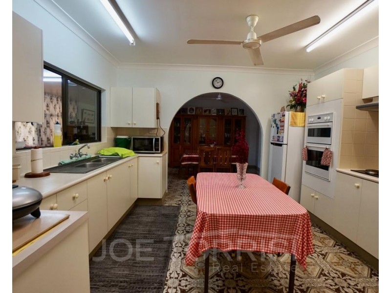 13 Bethel Close, Mareeba QLD 4880
