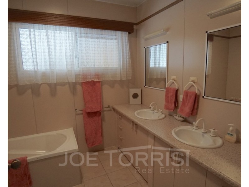 9 Gallo Drive, Mareeba QLD 4880