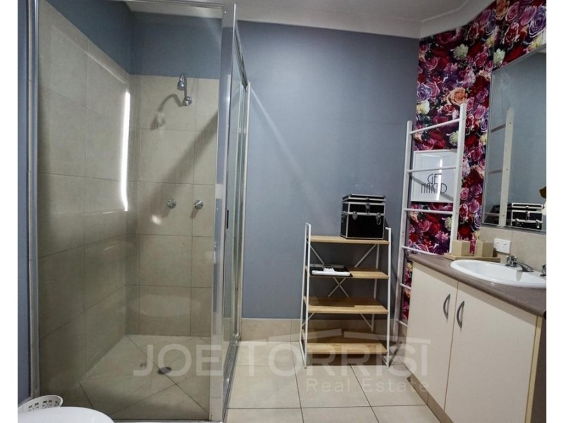 86 Kenneally Road, Mareeba QLD 4880