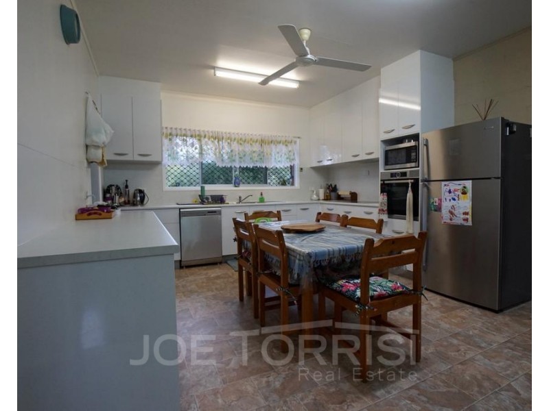 20 Pares Street, Mareeba QLD 4880