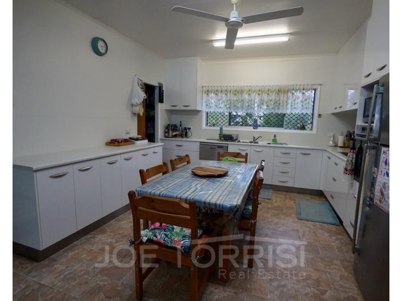 20 Pares Street, Mareeba QLD 4880