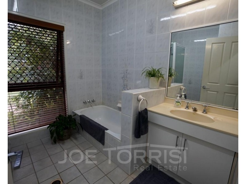 36 La Spina Road, Mareeba QLD 4880