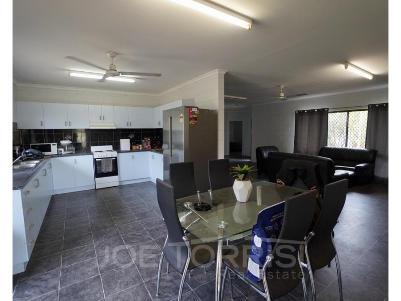 70 Kenneally Road, Mareeba QLD 4880